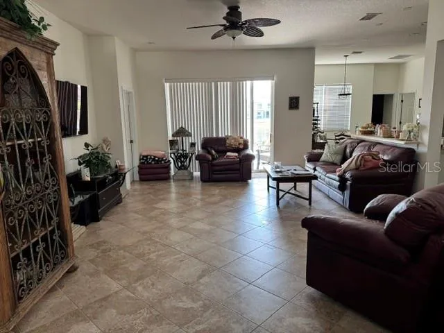 6145 E 41 STREET Bradenton, FL 34203