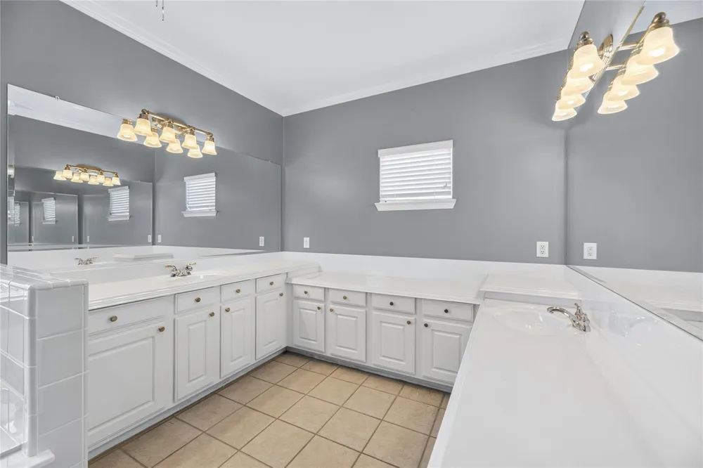 2606 Shady Acres Landing Houston, TX 77008