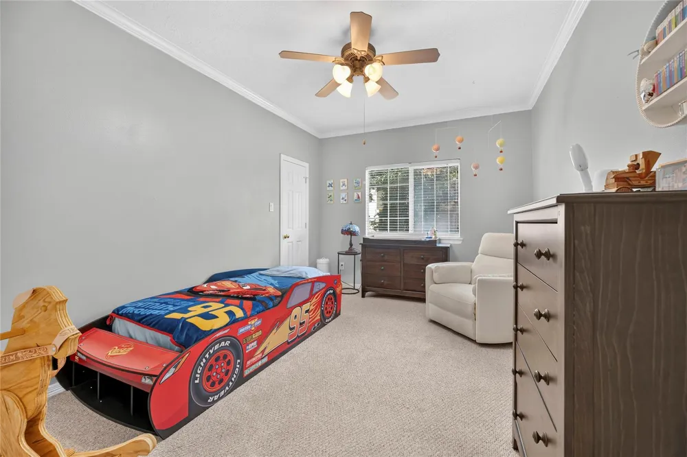 2606 Shady Acres Landing Houston, TX 77008
