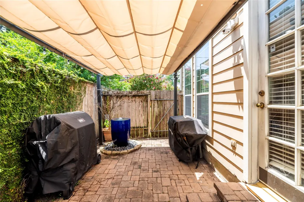 2606 Shady Acres Landing Houston, TX 77008
