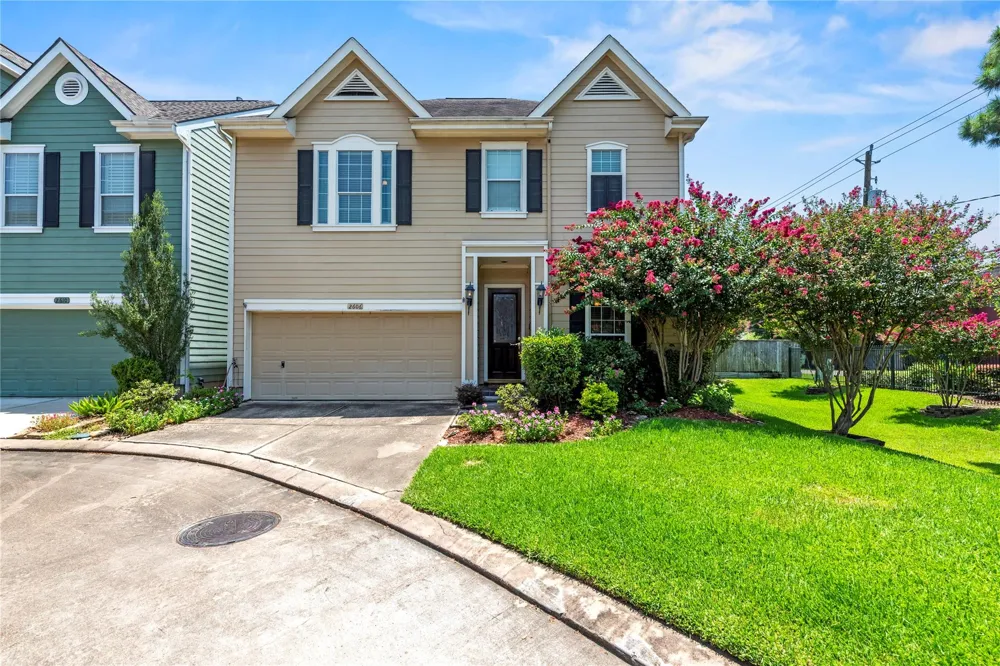 2606 Shady Acres Landing Houston, TX 77008
