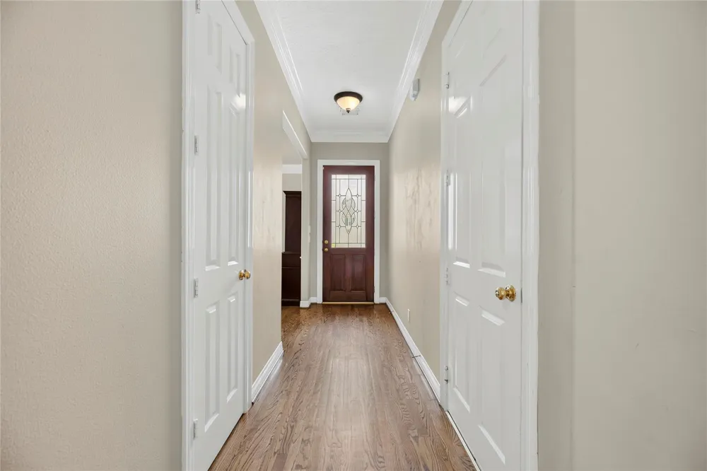 2606 Shady Acres Landing Houston, TX 77008