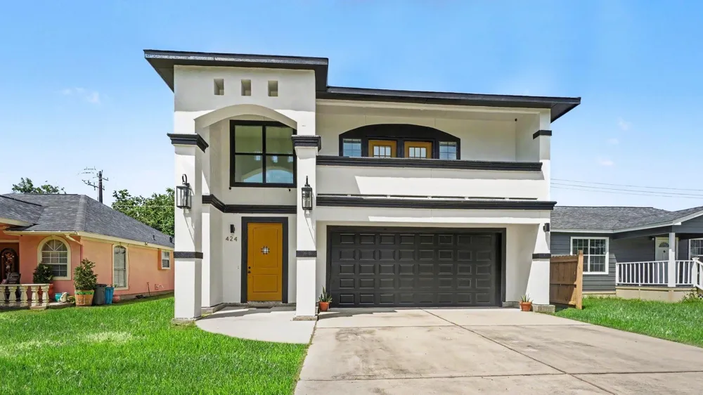 424 S Holmes Street La Porte, TX 77571