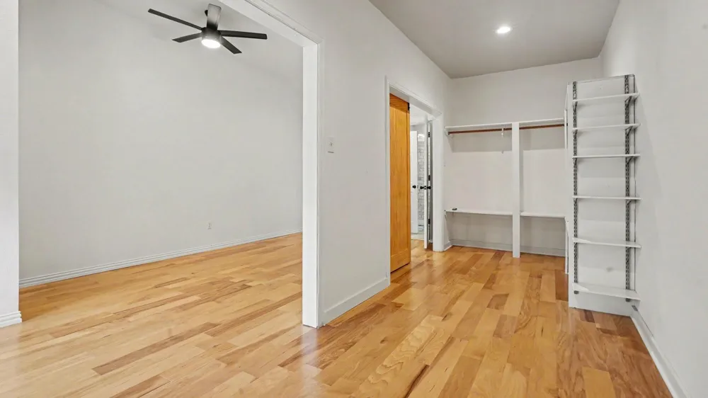 424 S Holmes Street La Porte, TX 77571
