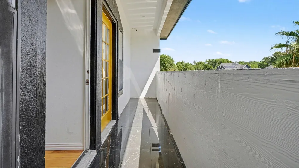 424 S Holmes Street La Porte, TX 77571
