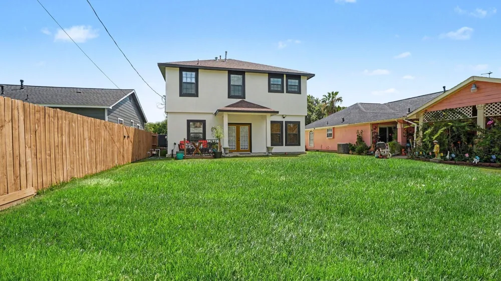 424 S Holmes Street La Porte, TX 77571