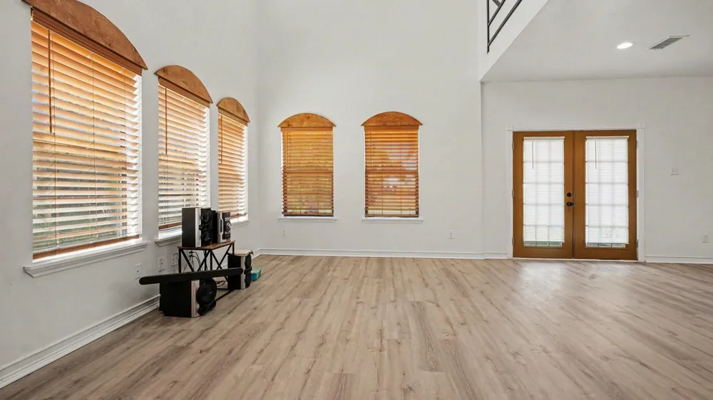 424 S Holmes Street La Porte, TX 77571