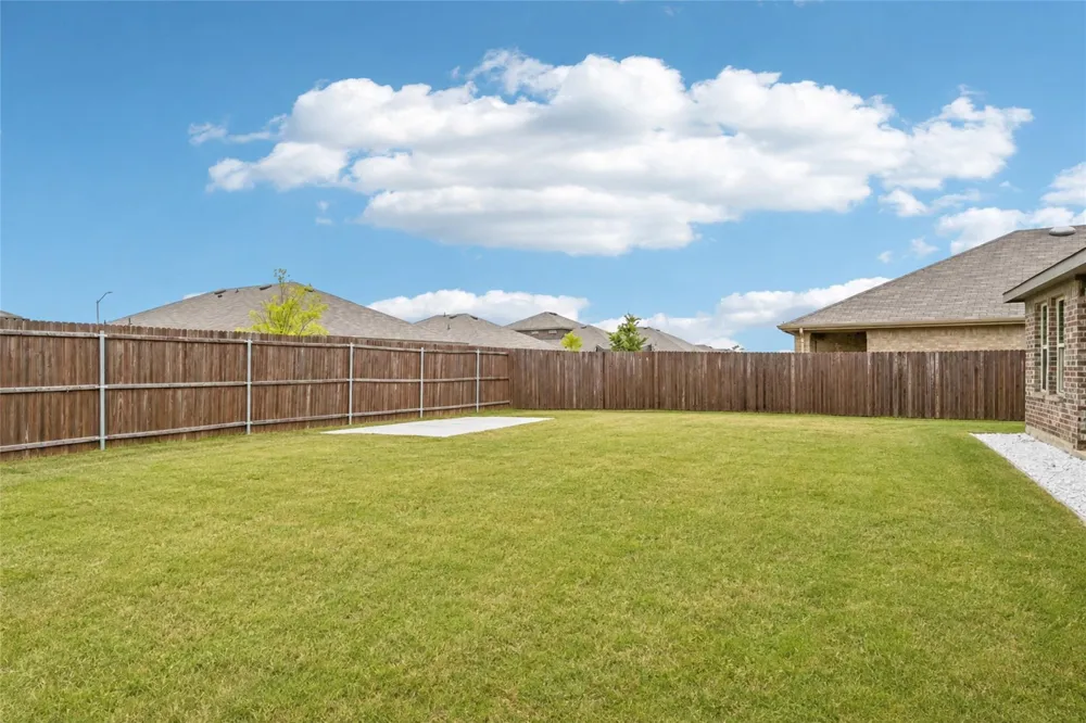 1015 Serena Drive Dallas, TX 75253