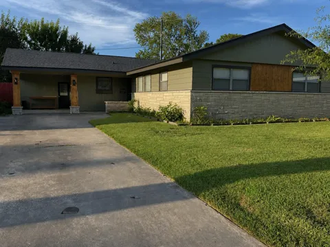 1008 Wright Boulevard
