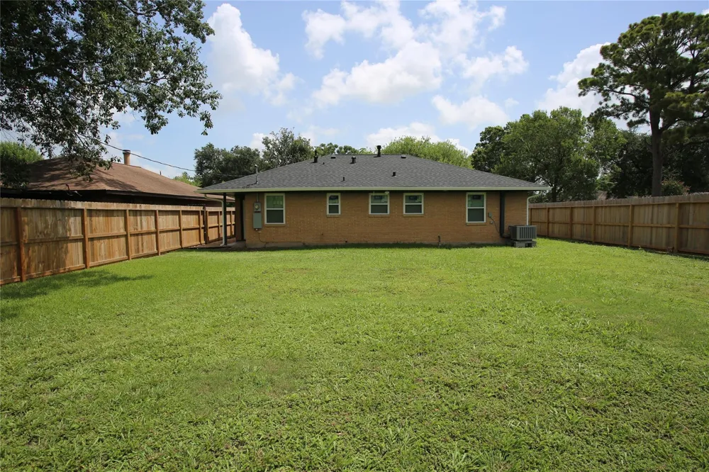 1804 Jane Drive Pasadena, TX 77502