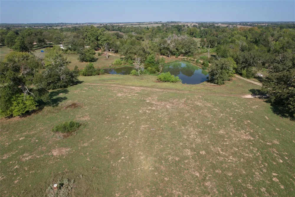 879 Cr 3390 Crockett, TX 75835