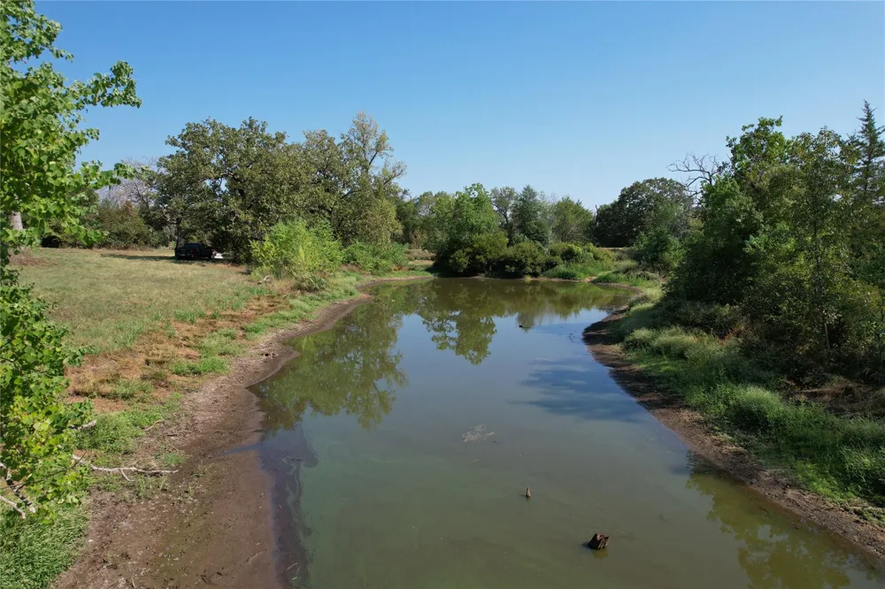 879 Cr 3390 Crockett, TX 75835