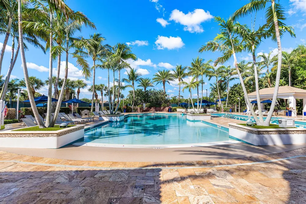 4752 BOCAIRE BOULEVARD Boca Raton, FL 33487