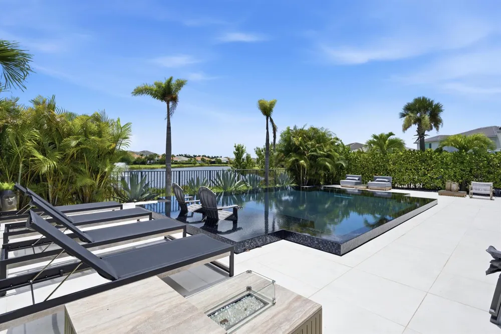 12269 Waterstone Circle Palm Beach Gardens, FL 33412