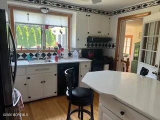 317 Pitney Avenue Spring Lake, NJ 07762