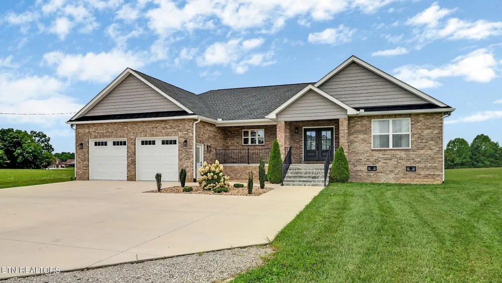 322 Randolph Rd Crossville, TN 38571