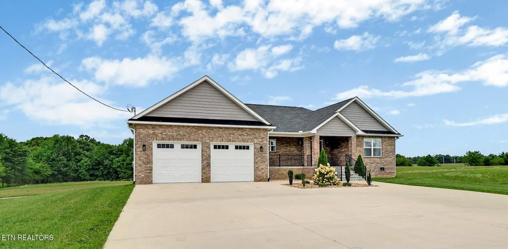 322 Randolph Rd Crossville, TN 38571
