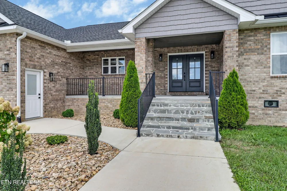 322 Randolph Rd Crossville, TN 38571