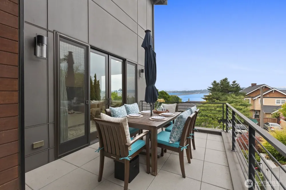 1525 36th Avenue S Seattle, WA 98144