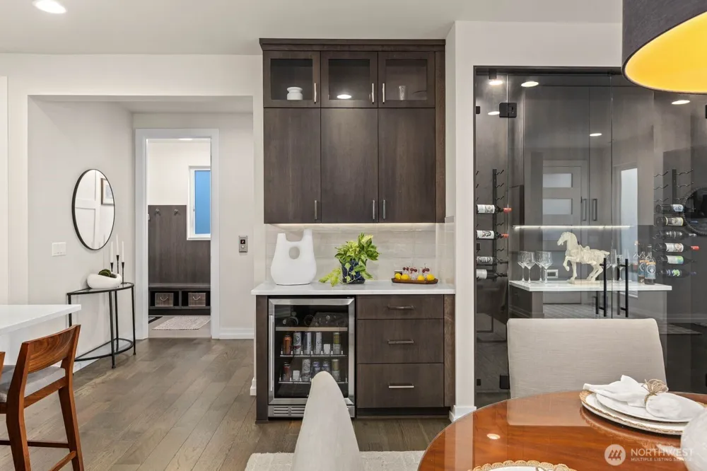 1525 36th Avenue S Seattle, WA 98144