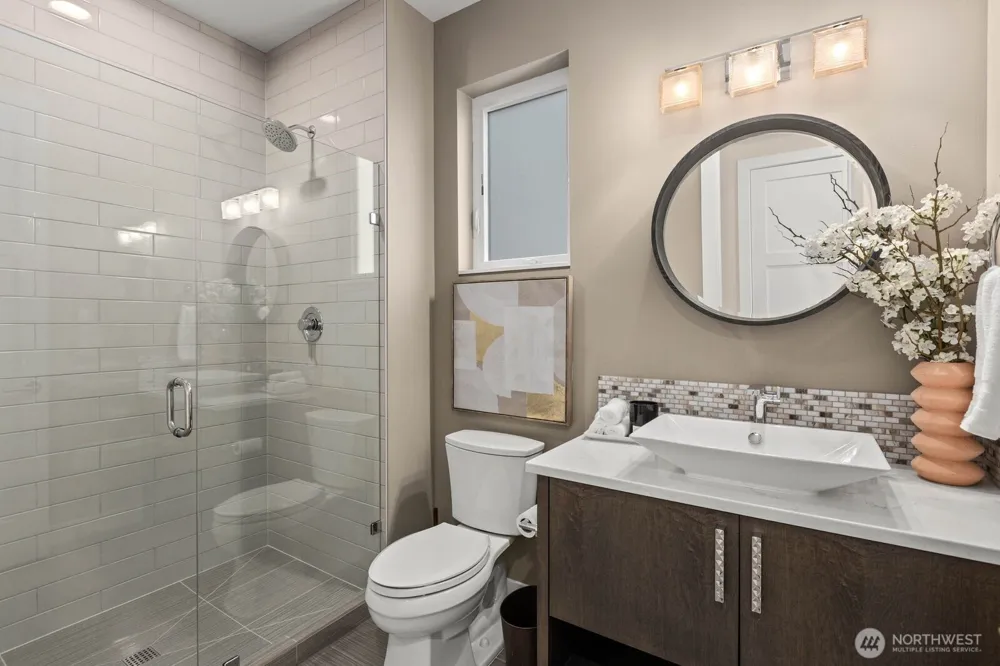 1525 36th Avenue S Seattle, WA 98144