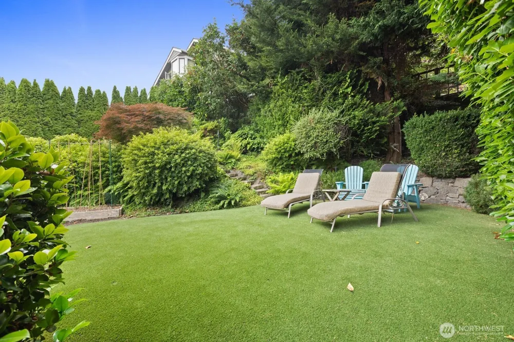 1525 36th Avenue S Seattle, WA 98144