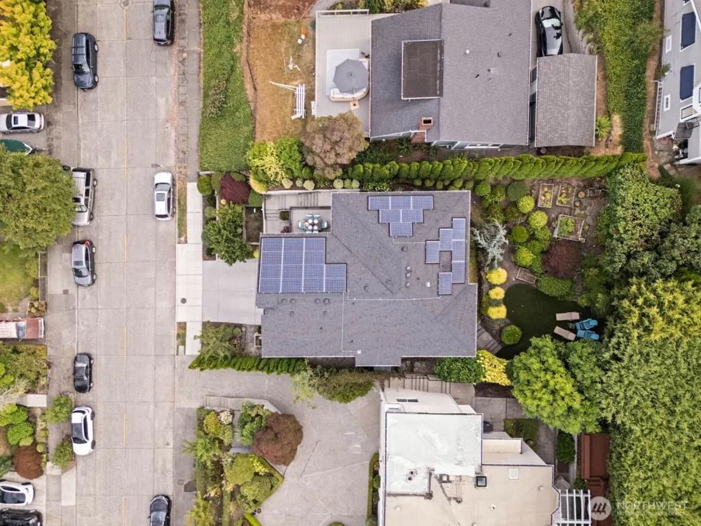 1525 36th Avenue S Seattle, WA 98144
