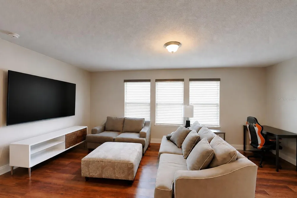 8931 LOOKOUT POINTE DRIVE Windermere, FL 34786