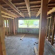 8869 E OGDEN LANE Floral City, FL 34436
