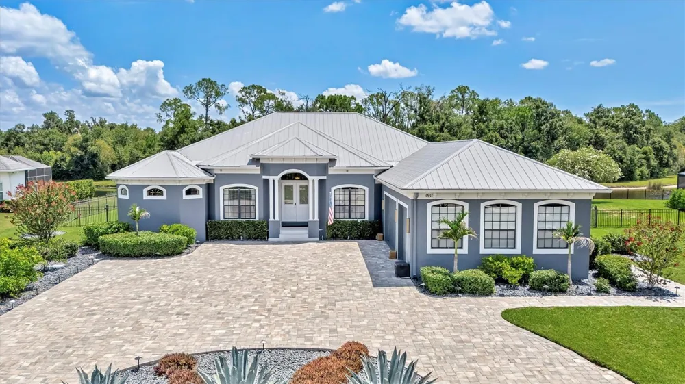 1911 148TH COURT E Bradenton, FL 34212