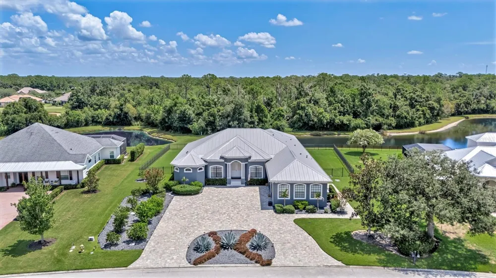 1911 148TH COURT E Bradenton, FL 34212