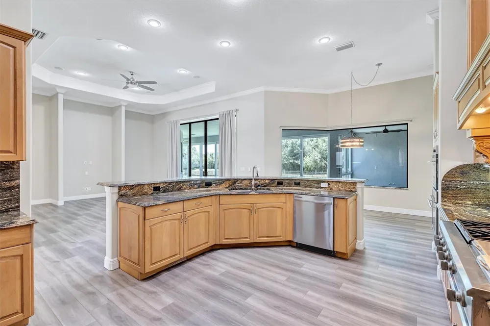 1911 148TH COURT E Bradenton, FL 34212