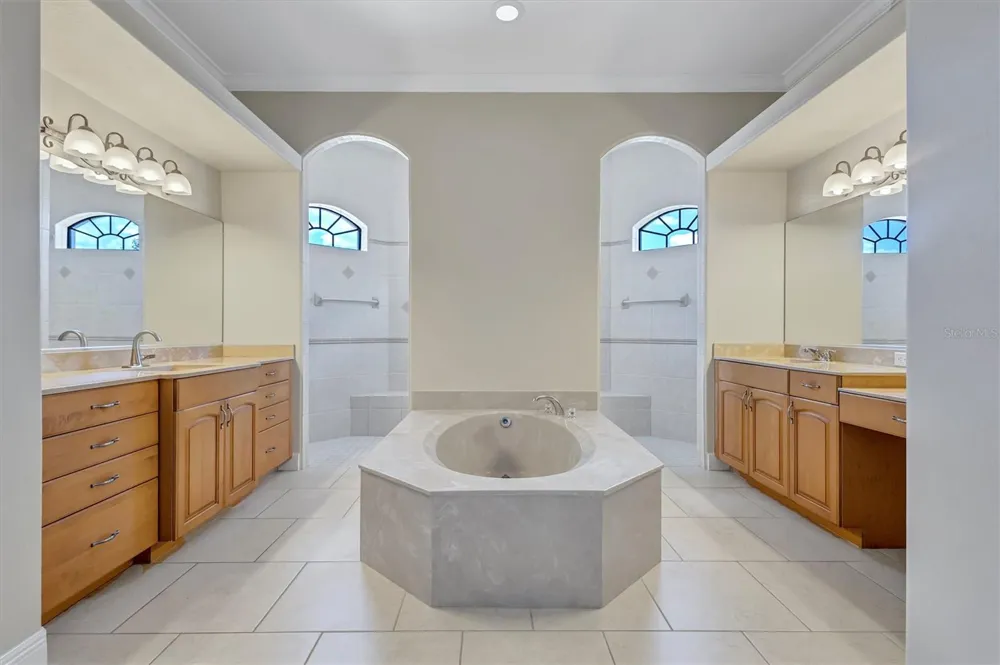 1911 148TH COURT E Bradenton, FL 34212