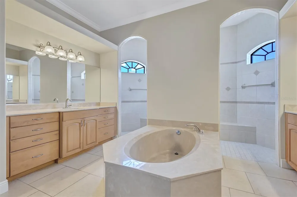 1911 148TH COURT E Bradenton, FL 34212