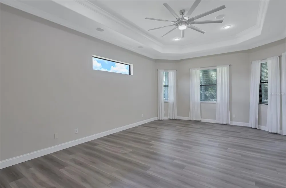 1911 148TH COURT E Bradenton, FL 34212