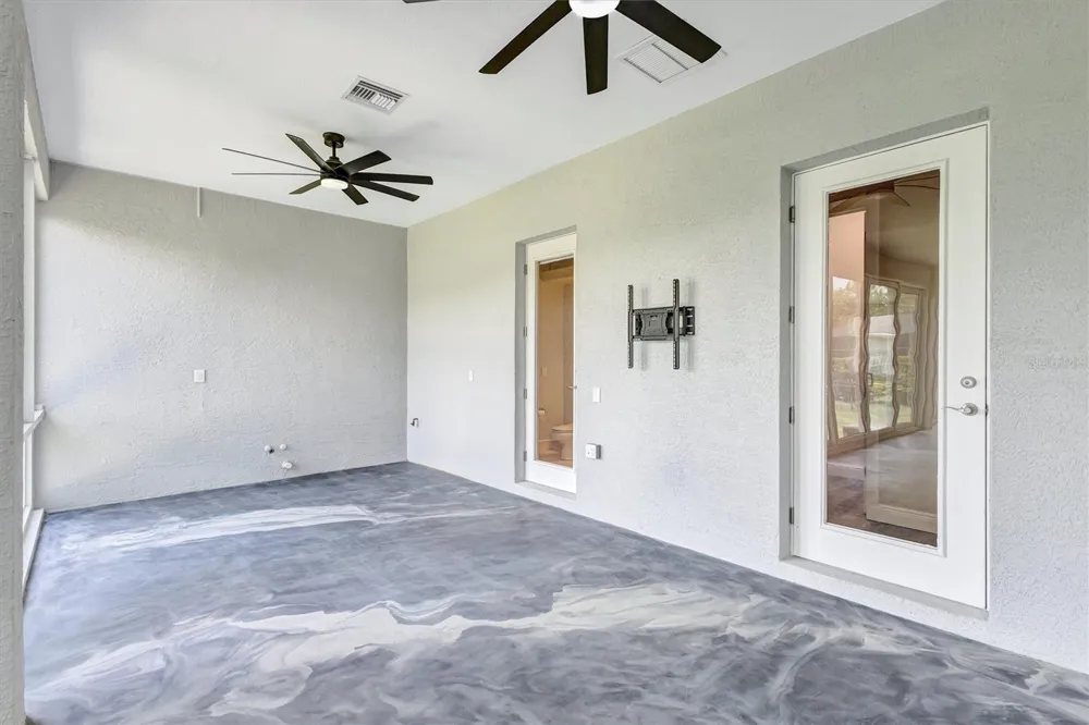 1911 148TH COURT E Bradenton, FL 34212