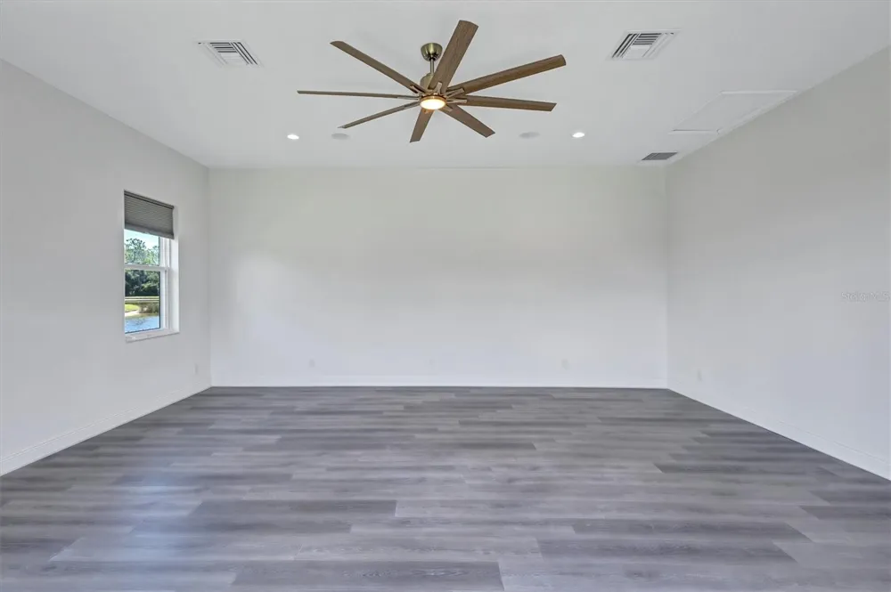 1911 148TH COURT E Bradenton, FL 34212