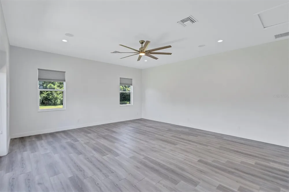 1911 148TH COURT E Bradenton, FL 34212