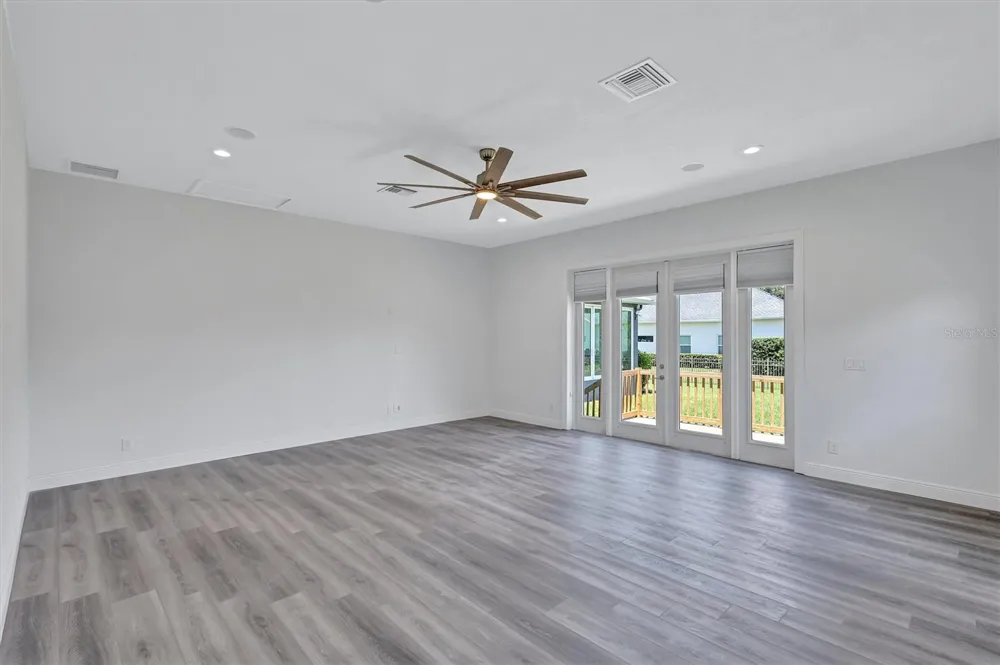 1911 148TH COURT E Bradenton, FL 34212