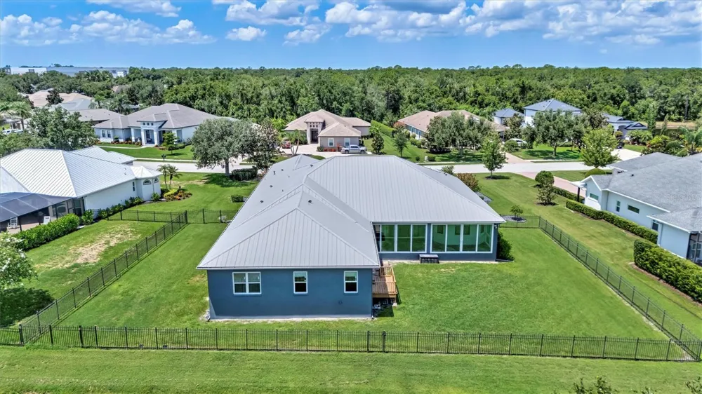 1911 148TH COURT E Bradenton, FL 34212