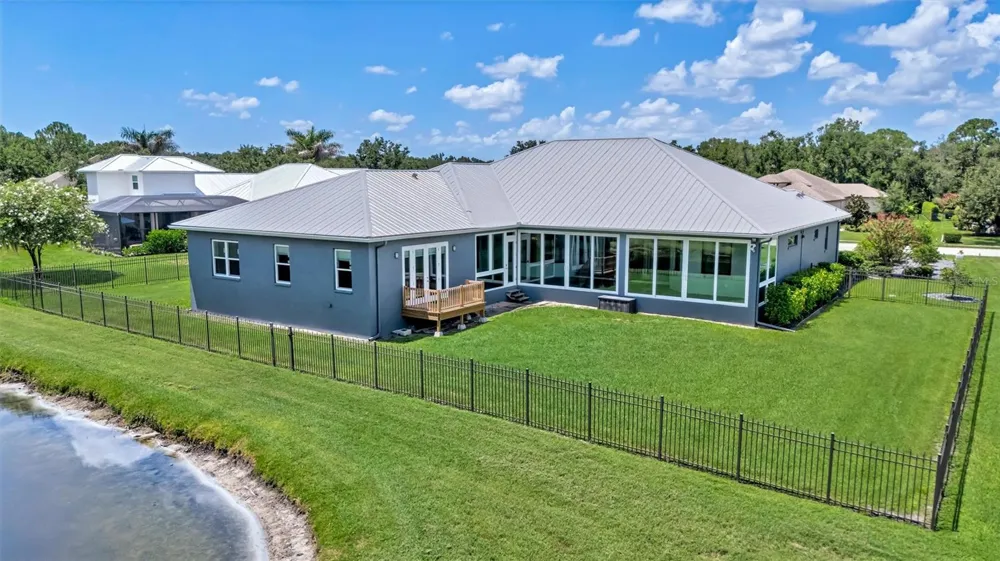 1911 148TH COURT E Bradenton, FL 34212