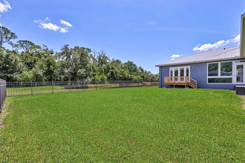 1911 148TH COURT E Bradenton, FL 34212