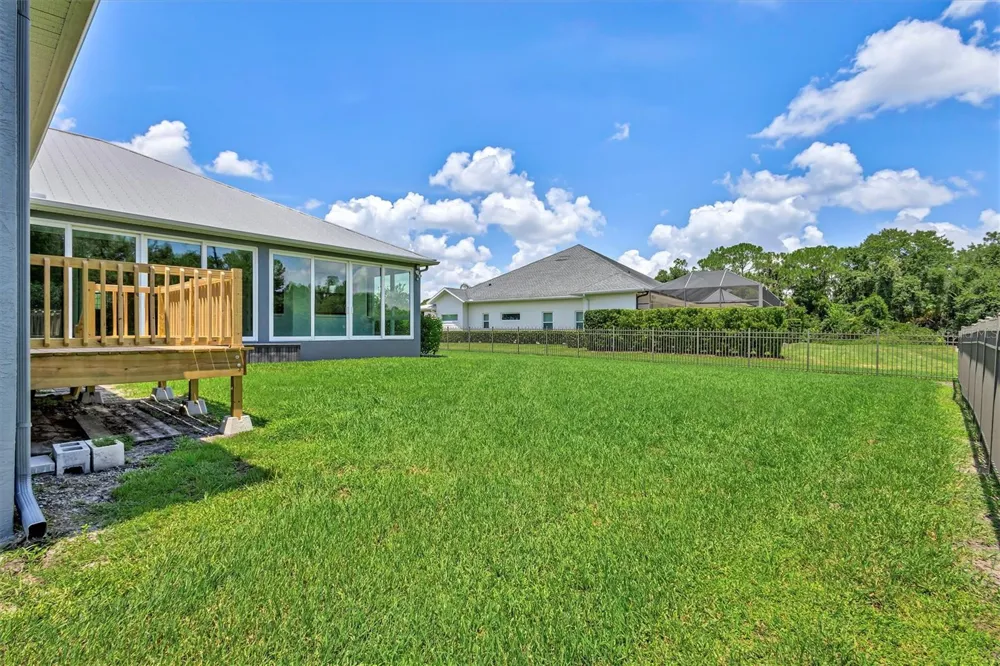 1911 148TH COURT E Bradenton, FL 34212