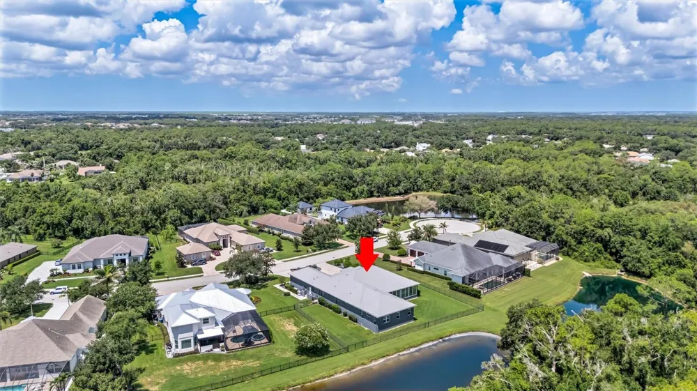 1911 148TH COURT E Bradenton, FL 34212