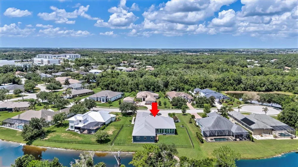 1911 148TH COURT E Bradenton, FL 34212
