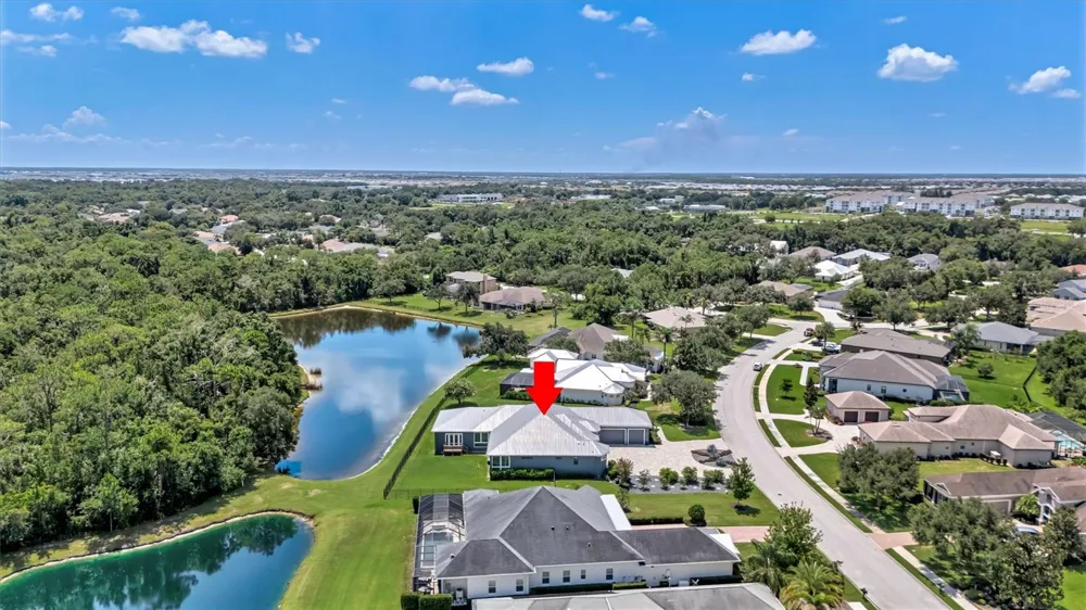 1911 148TH COURT E Bradenton, FL 34212
