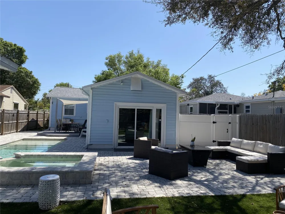 4629 4TH AVENUE St Petersburg, FL 33713