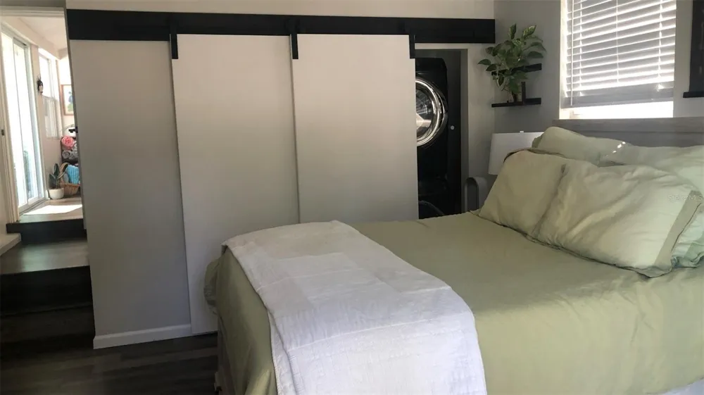4629 4TH AVENUE St Petersburg, FL 33713