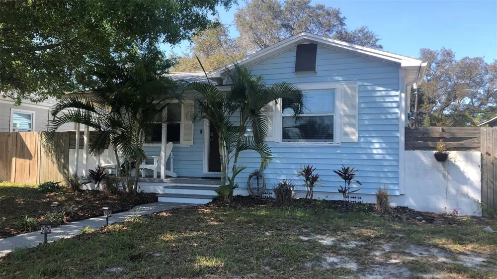 4629 4TH AVENUE St Petersburg, FL 33713