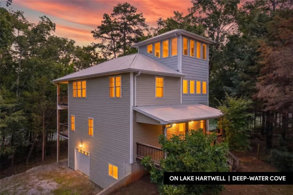 27 Classic Drive Hartwell, GA 30643